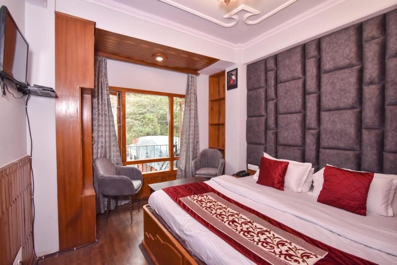 Hotel Avalanche Shimla Exteriör bild